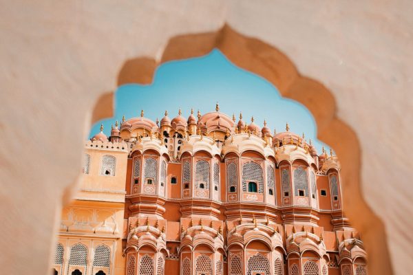 Exploring Old Jaipur City: Guided Tour by Foot